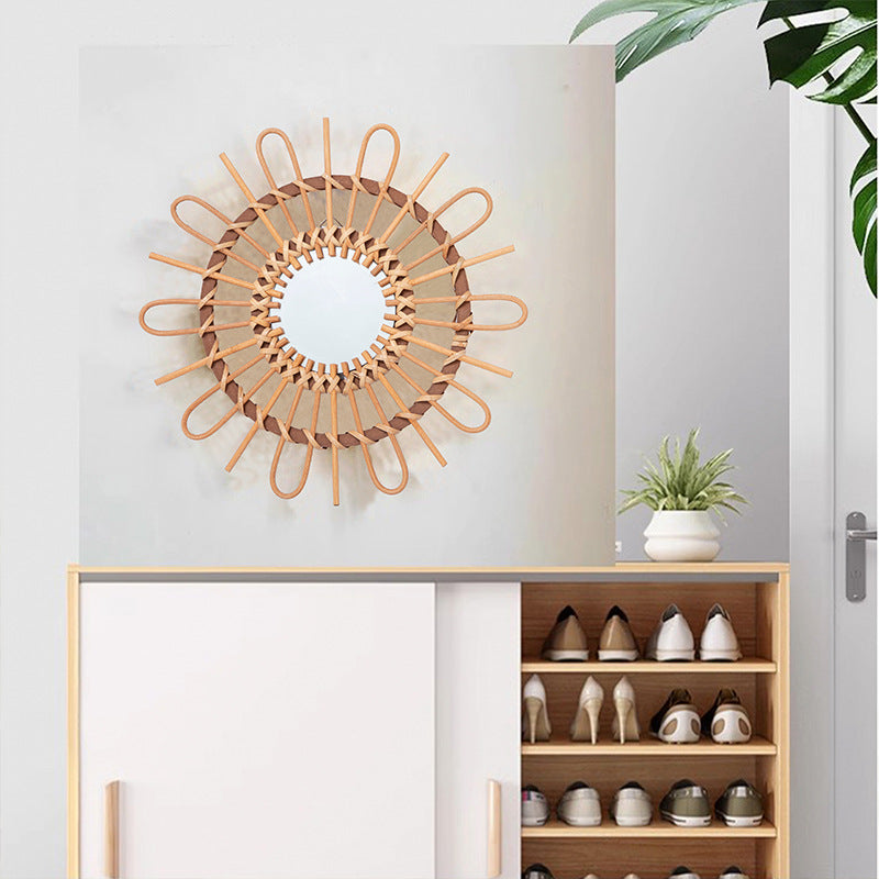 Trendiger Runder Wandspiegel mit Rattanrahmen Brehn
