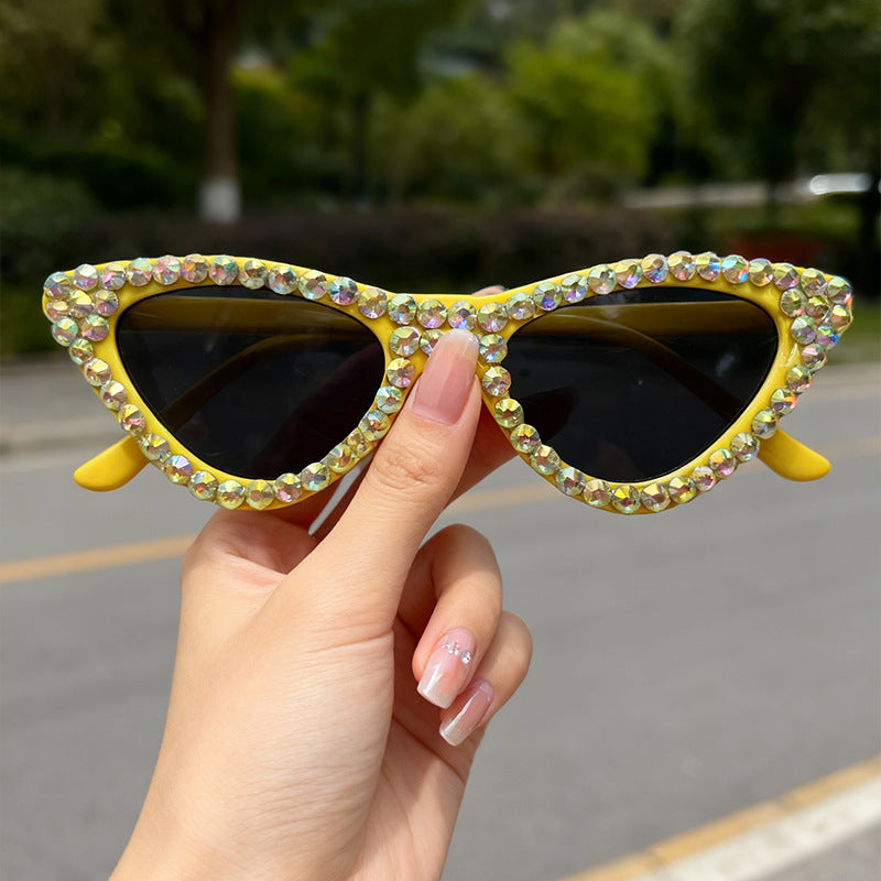 Glamouröse mit Strass veredelte Cat-Eye-Sonnenbrille Brehn
