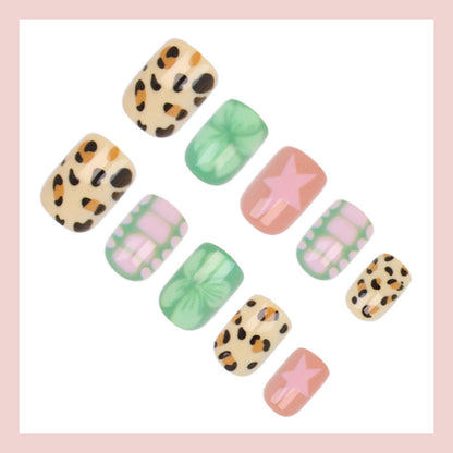 Kunstnagelset mit modernen Tier- und Blumendesigns Brehn