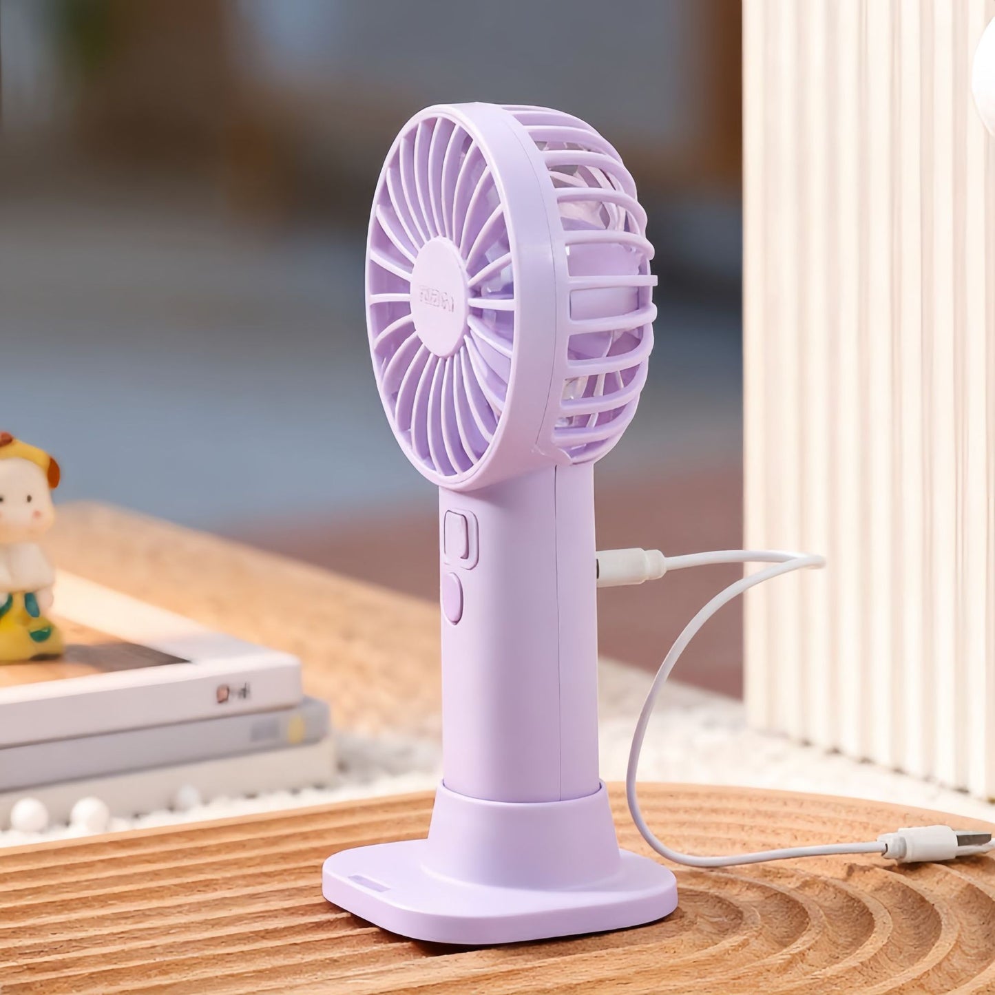 Damen Tragbarer Mini-Ventilator mit digitaler Steuerung und mehrfachen Geschwindigkeitsstufen Brehn
