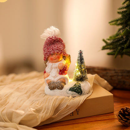 Niedliche Weihnachtsfigur mit Lichterschmuck Brehn
