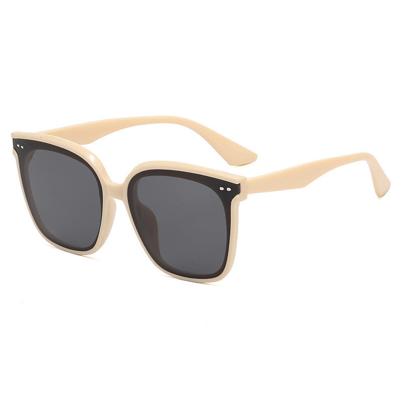 Damen modische Sonnenbrille mit auffälligem Rahmen und UV-Schutz Brehn
