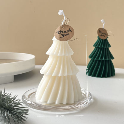 Weihnachtsbaumförmige hängende dekorative Sojawachskerze mit Sternenaufsatz