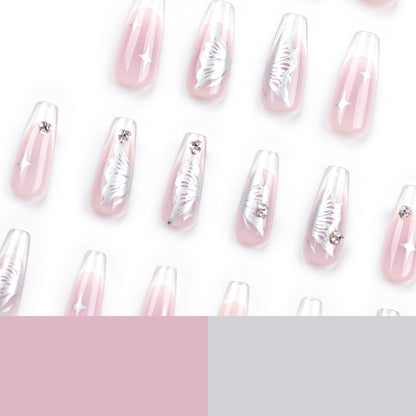 Kunstvolle Nagelverlängerungen mit elegantem Floral-Design Brehn