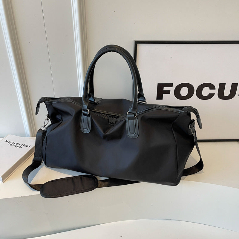 Elegant Gestaltete Reisetasche mit Multifunktionalen Innenfächern Brehn