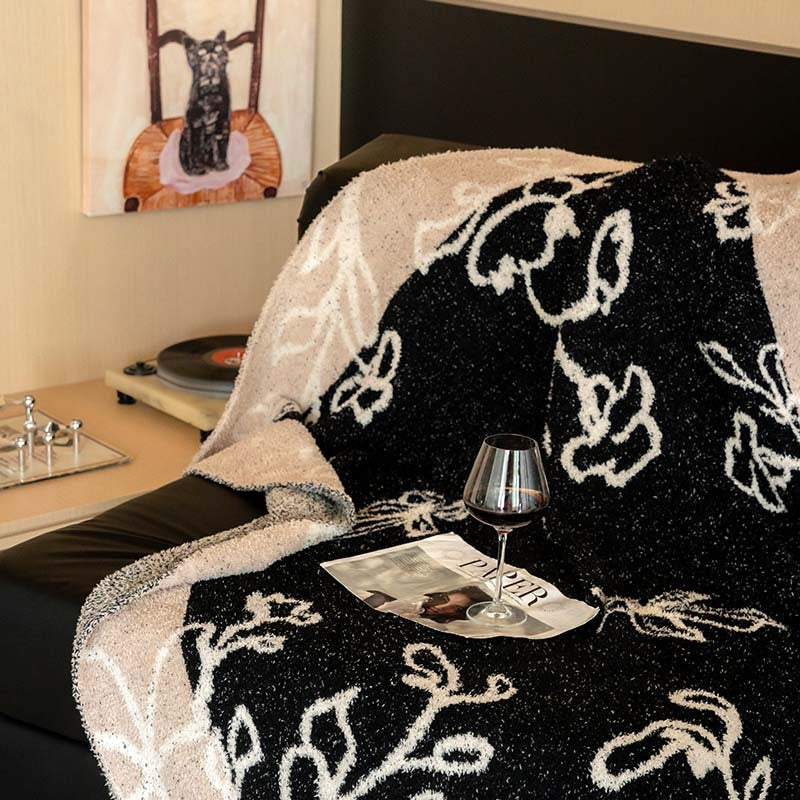 Extraweiche Chenille-Wohndecke mit Katzenillustration und Sternenrelief Brehn