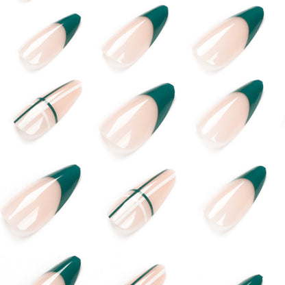 Kunstvolle Nailart mit modernem Geometrie-Design Brehn