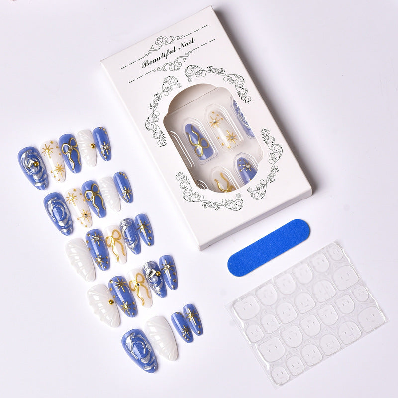 Kunstvoll gestaltetes Nagelset Brehn
