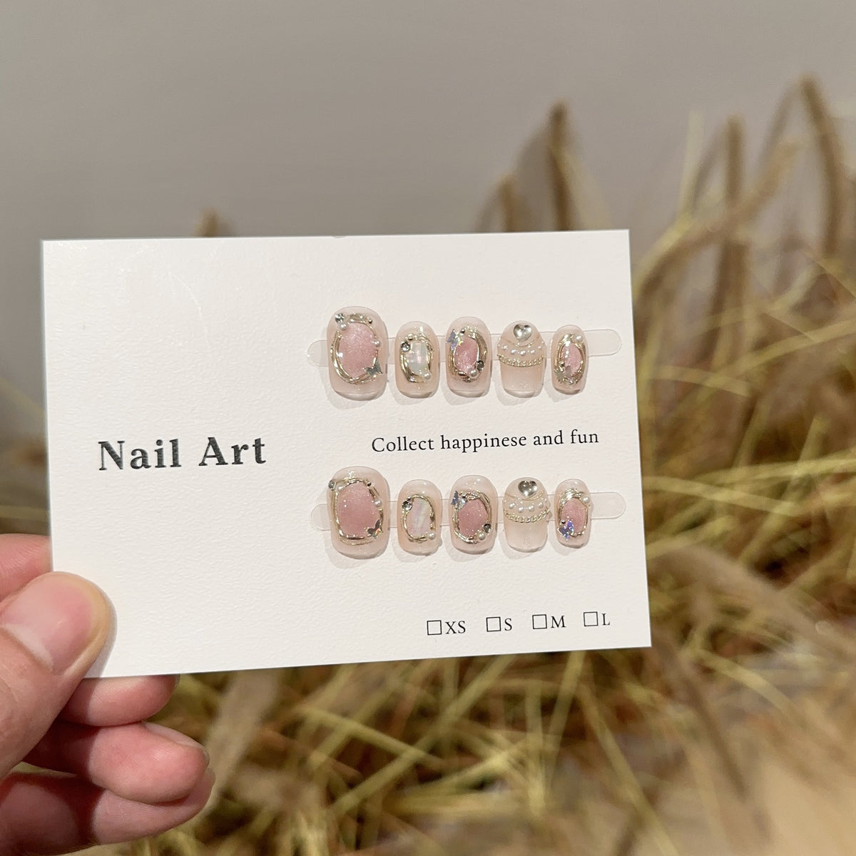 Elegantes, mit Edelsteinen verziertes Press-On-Nagelset