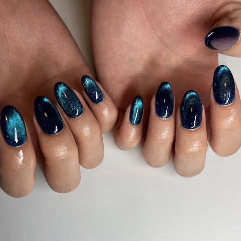 Glitzernde Gel-Nagelkunst-Erweiterungen Brehn