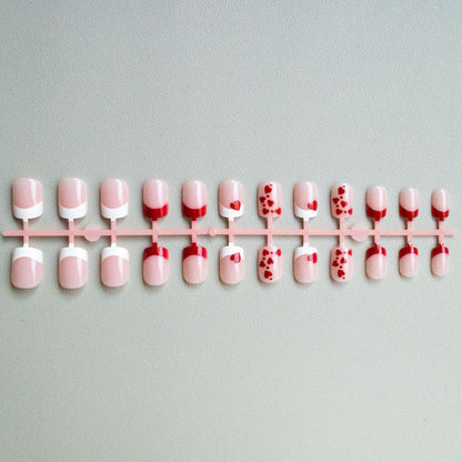 Künstlerisches Herz-Themen Nageldesign-Set