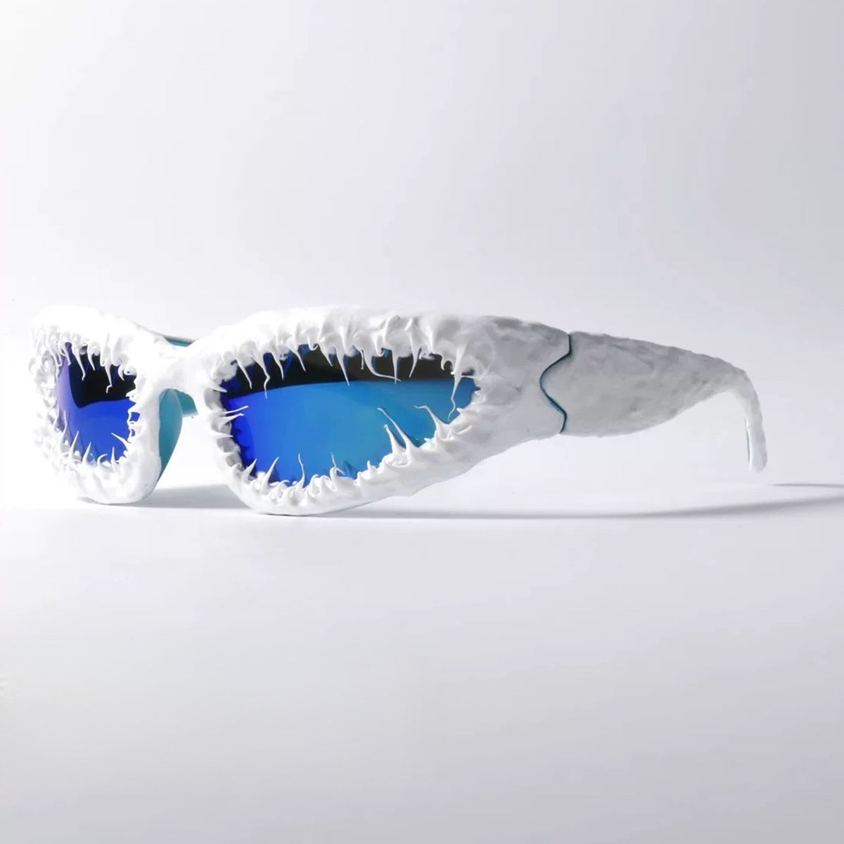 Damen kreative Design-Sonnenbrille mit einzigartigem strukturierter Rahmen Brehn