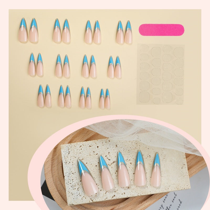 Kunstnagelset mit stilvollen, asymmetrischen Designs Brehn