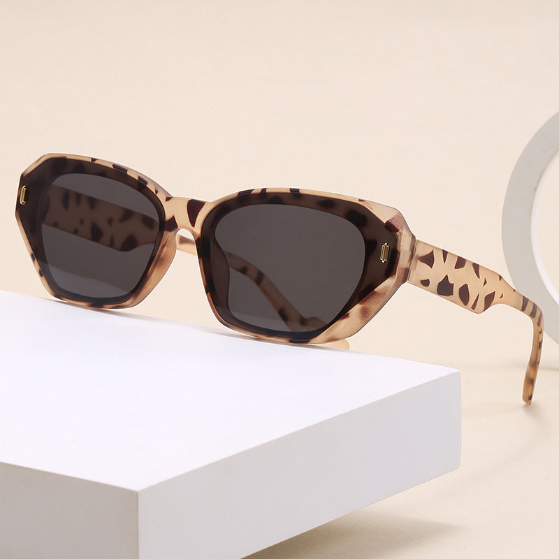 Damen geometrische Designer-Sonnenbrille mit markantem Rahmen Brehn