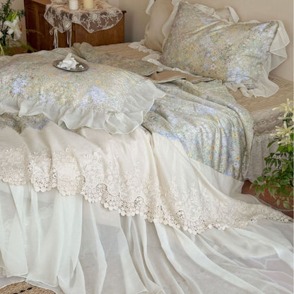 Romantisches Satin-Bettwäsche-Set mit Rüschen- und Spitzenbesatz