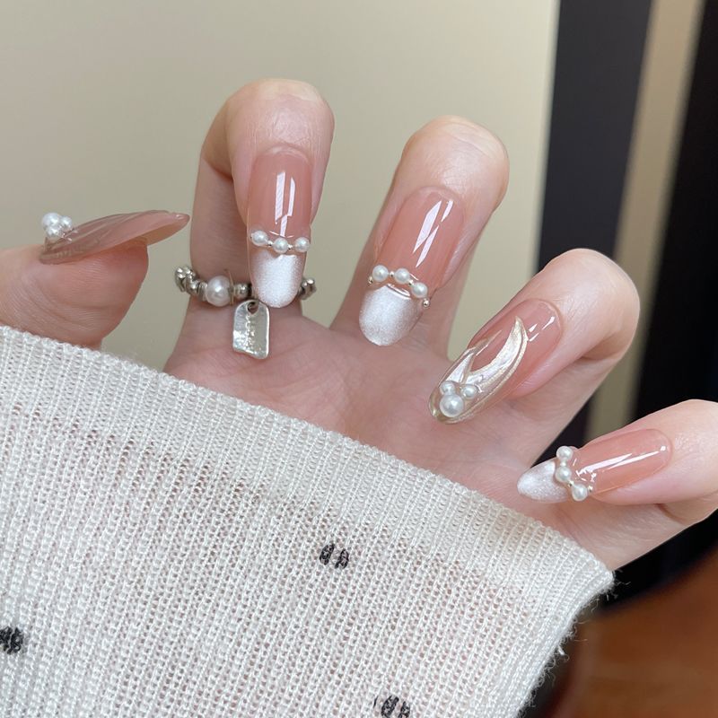 Elegante, perlenschmuck Nagelkunst Brehn