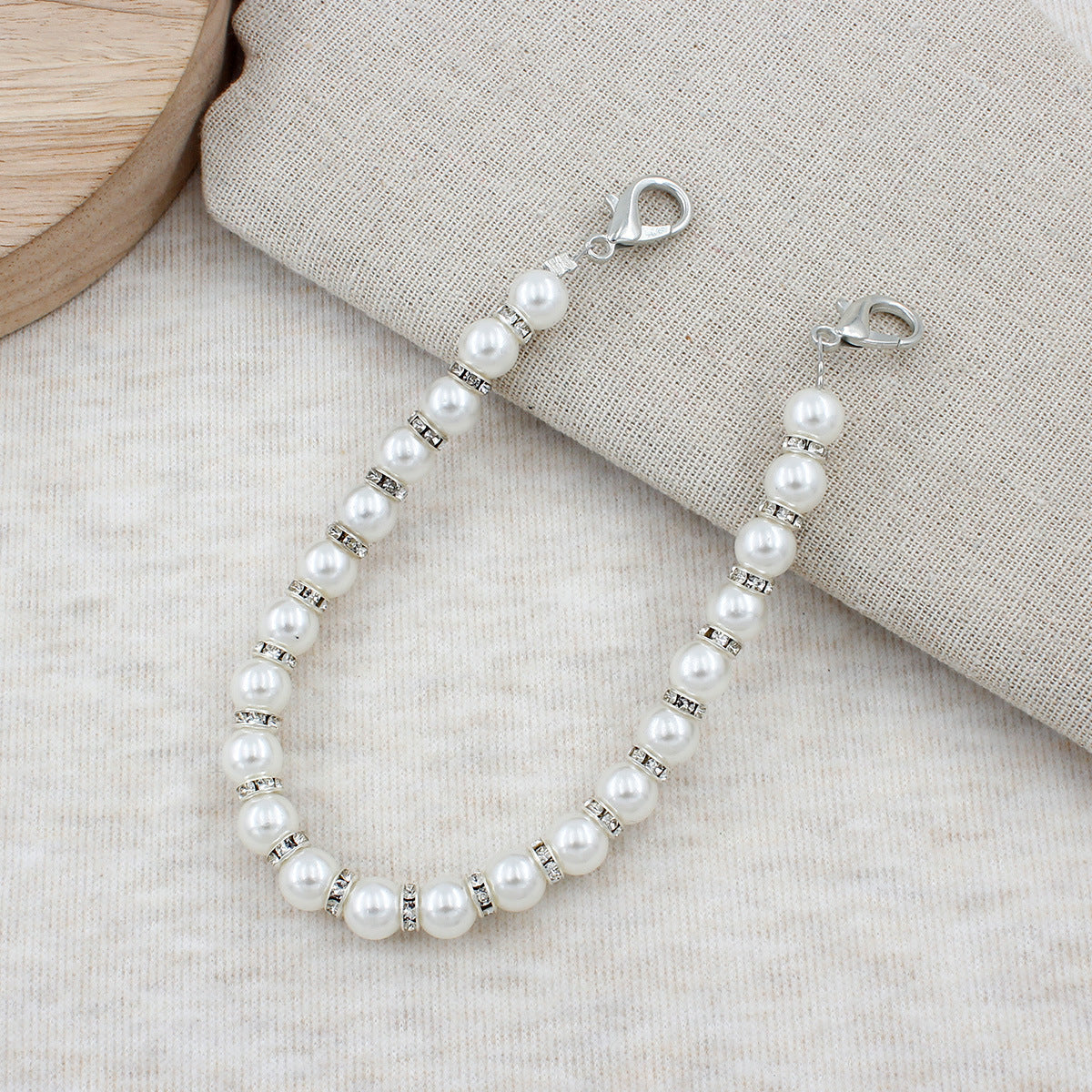 Elegantes Perlenaccessoire Brehn