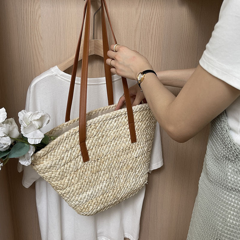 Elegante Basttasche mit Langen Lederträgern Brehn