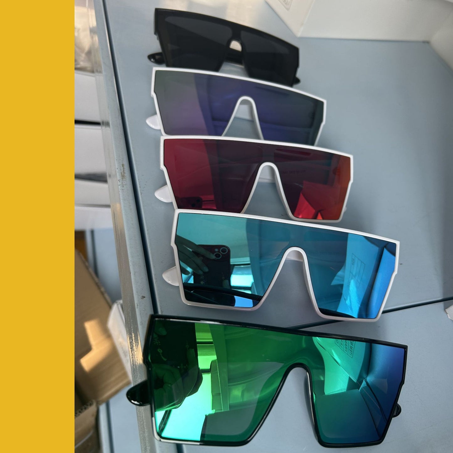 Damen modische Sonnenbrille mit angularen Gläsern Brehn