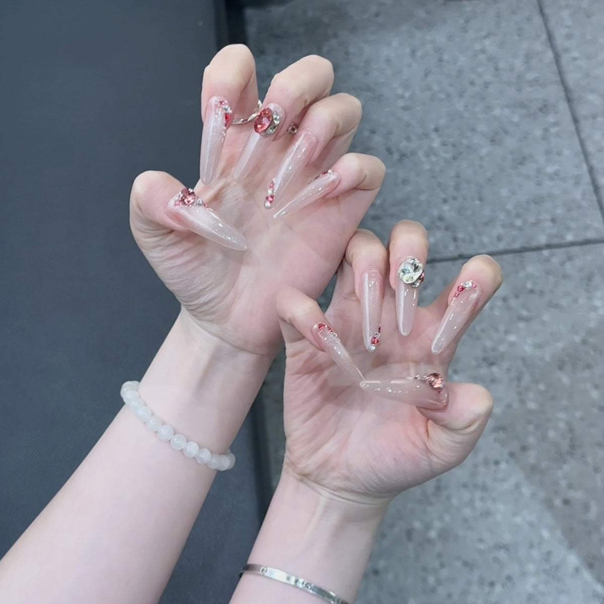 Glamouröses Stiletto Nagelkunstset Brehn