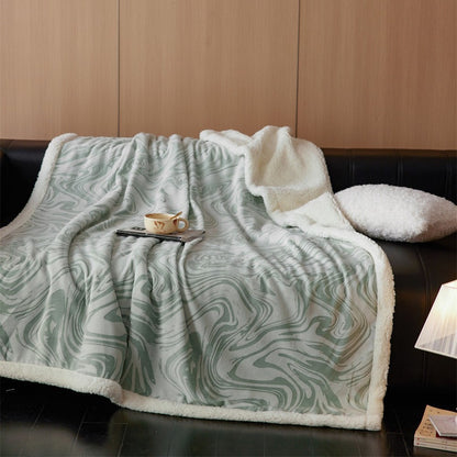 Kuschelige Wendedecke mit Struktur-Jacquard und Sherpa-Futter