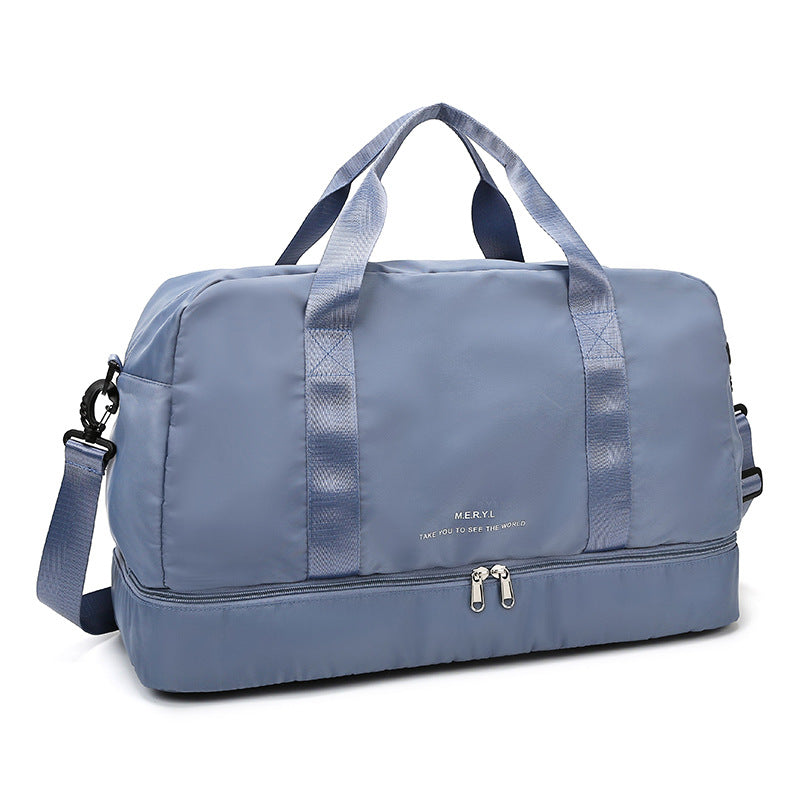 Sportliche Reisetasche Mit Verstellbarem Schulterriemen Brehn