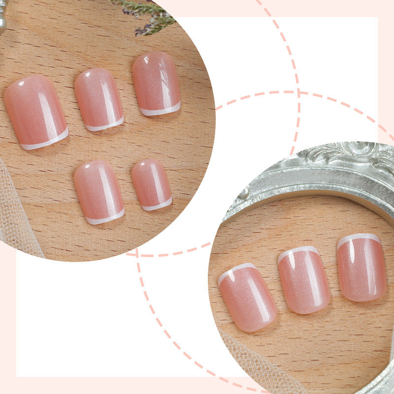 Kunstnagelset mit sanften Petal-Finish und flexibler Passform Brehn
