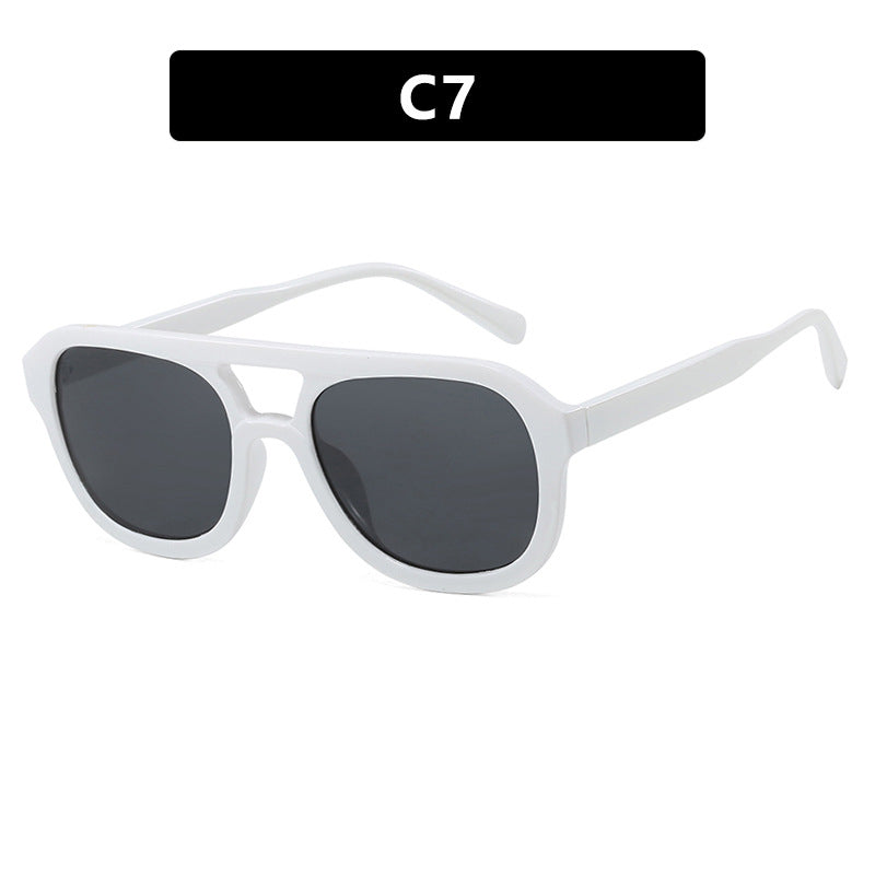Damen modische Sportsonnenbrille mit breitem, flexiblen Rahmen Brehn