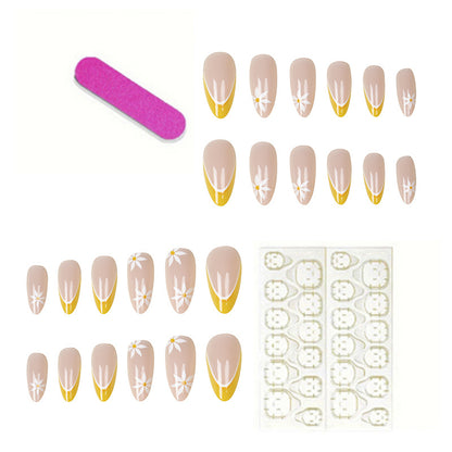 Elegante florale Nagelkunst