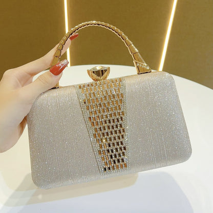 Abendhandtasche mit Kristallverzierungen