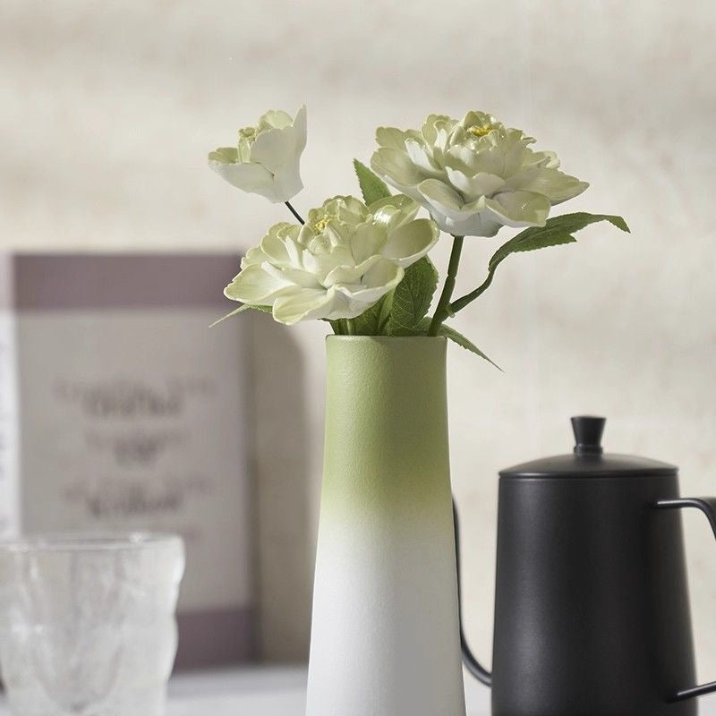 Elegante Keramikblumen-Vase