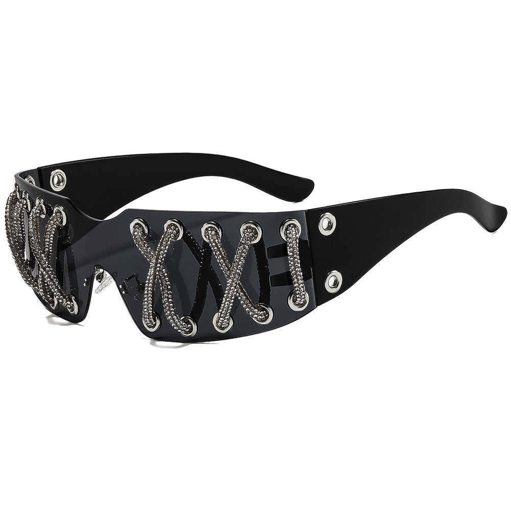 Damen futuristische Design-Sonnenbrille mit einzigartigem Dekor Brehn