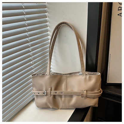 Stylische Schlampertasche