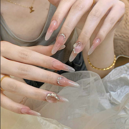 Stylische Press-On-Nageltips mit Leopardendesign Brehn