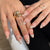 Exquisite Nagelkunst mit Kirschen-Details Brehn