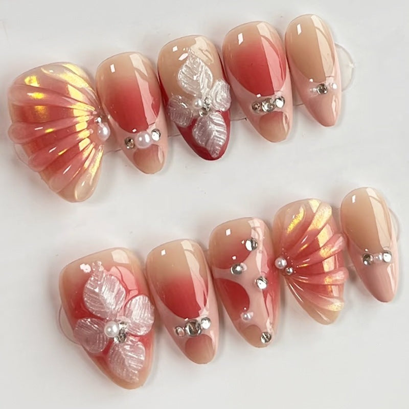 Kunstnagelset mit floralen Verzierungen Brehn