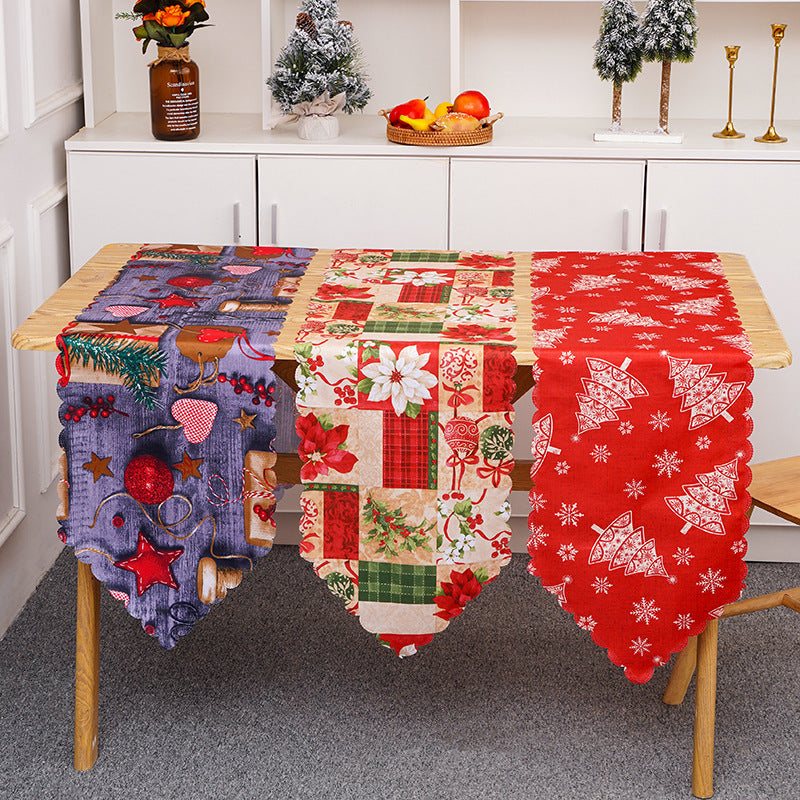 Festlicher Tischläufer mit Weihnachtsmotiven Brehn