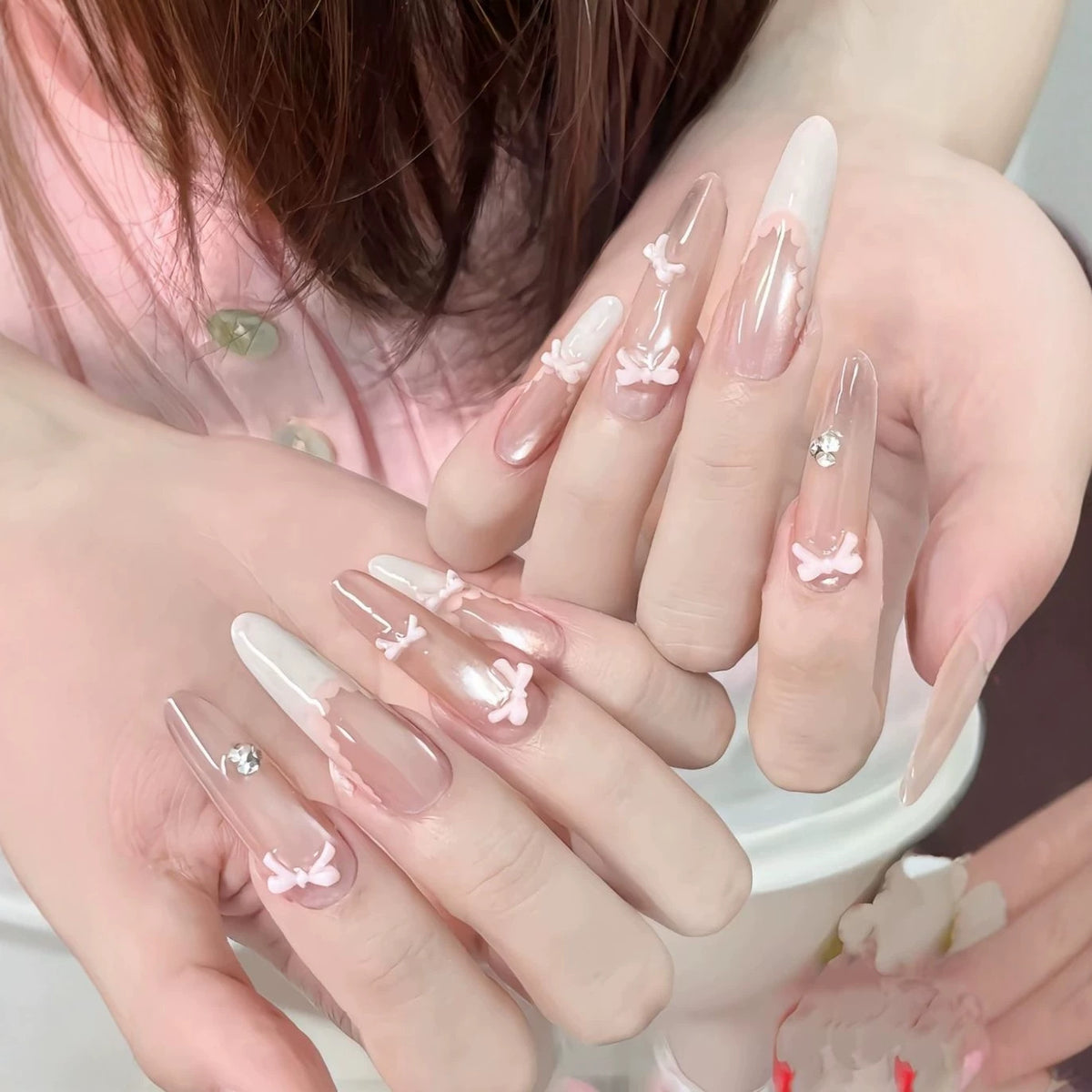 Dekorative florale Nagelkunstverlängerungen