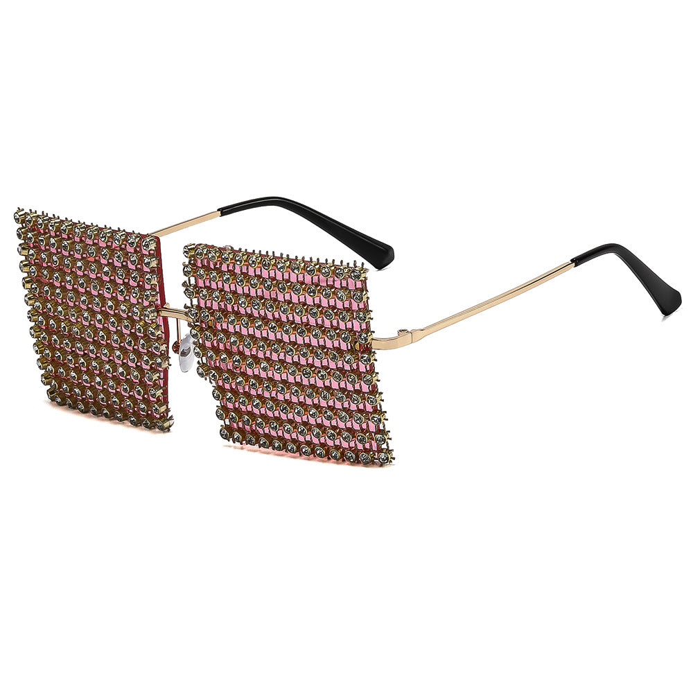 Damen Sonnenbrille mit funkelndem Kristallrahmen und auffälligem Strukturdesign Brehn