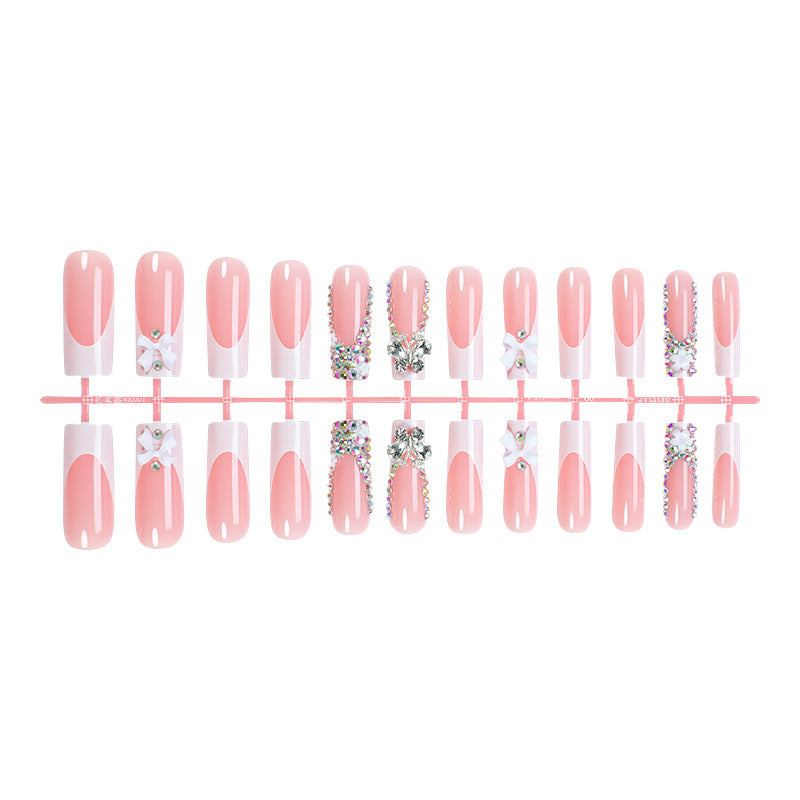 Dekorativer Press-On-Nail-Art-Set mit Strass-Akzenten Brehn
