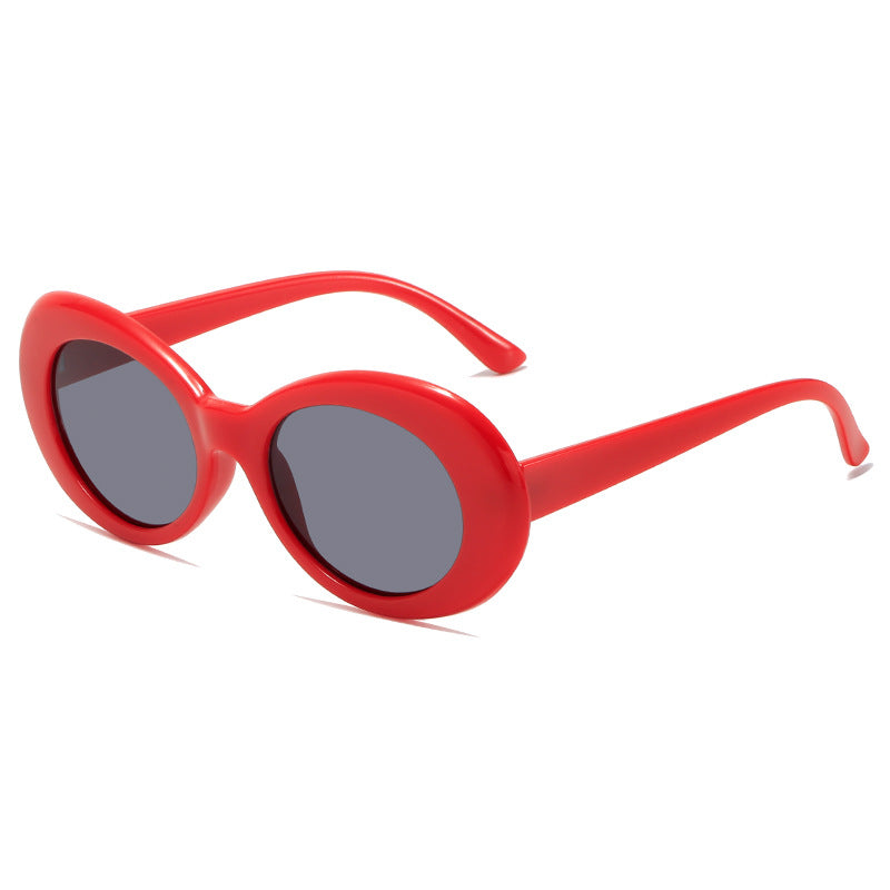 Damen Retro-inspirierte Sonnenbrille mit einem eleganten, ovalen Rahmen Brehn