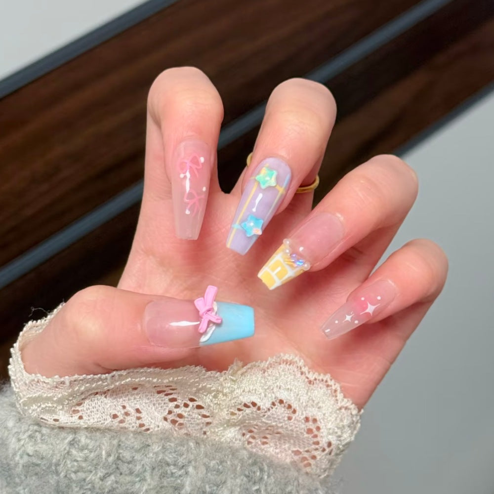 Künstlerisches Press-On-Nagelset mit Sternenmotiv Brehn