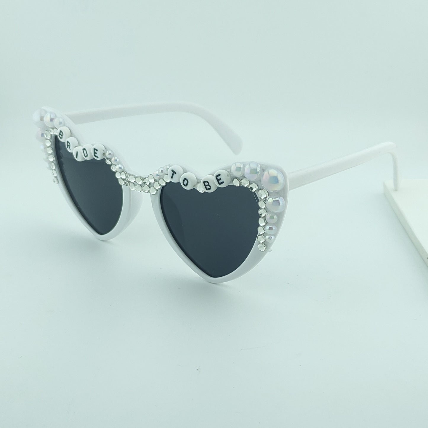 Damen Herzförmige Sonnenbrille mit außergewöhnlichem Dekor Brehn