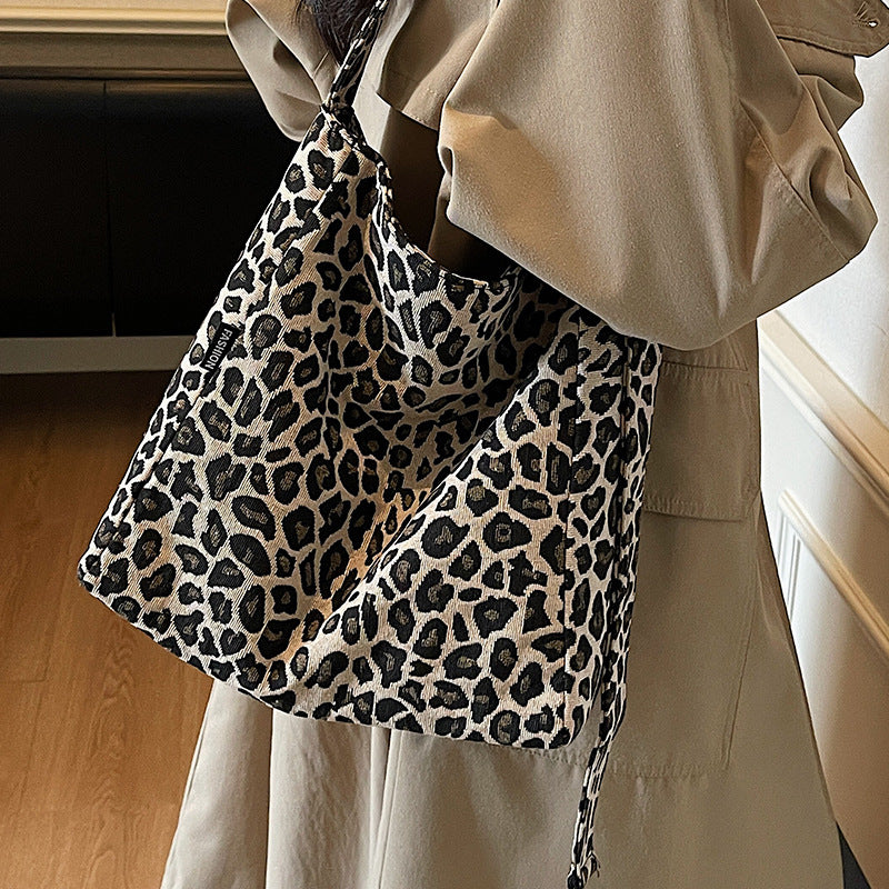 Leopardenmuster Hobo Tasche