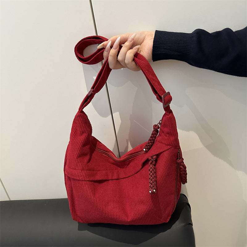Umweltfreundliche gerippte Crossbody-Tasche Brehn