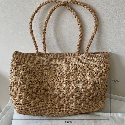 Handgefertigte Strohtasche mit Modischem Streifenmuster Brehn
