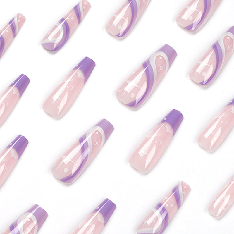 Kunstvolle Nagelverlängerungen mit trendigem Ombre-Design Brehn