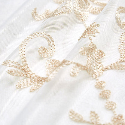 Feiner bestickter Voile-Gardinenstoff mit floralem Jacquard Brehn