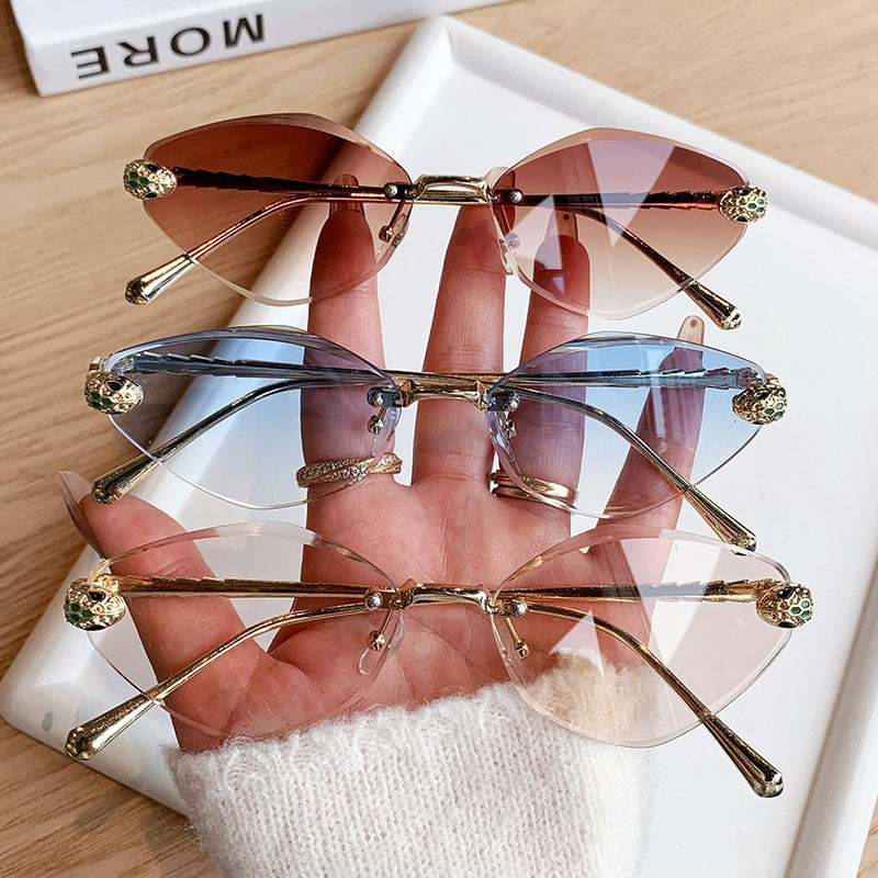 Damen Cat-Eye Sonnenbrille mit luxuriösem Schmuckrahmen Brehn