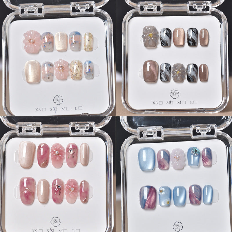 Dekorativer Floral Press-On Nagelset Brehn